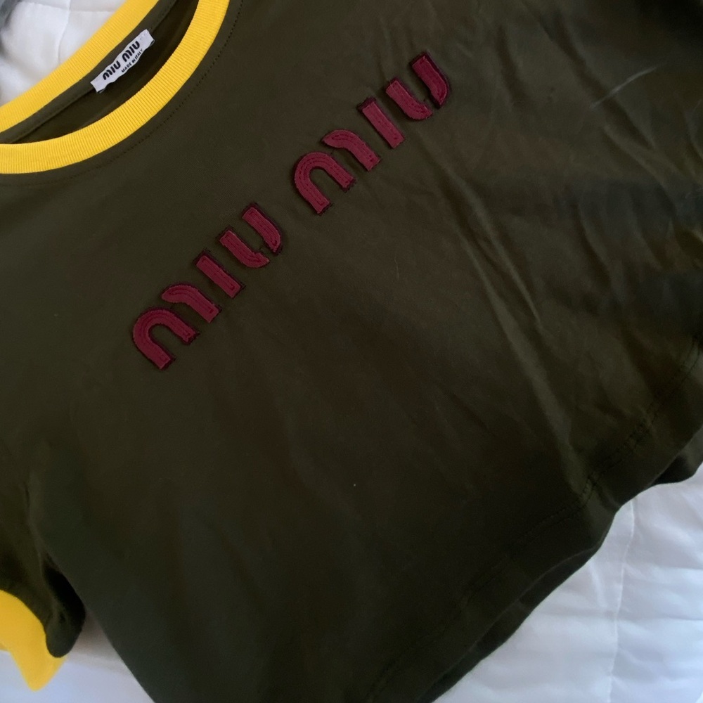 EXTREMELY RARE Miu Miu Embroidered Cropped Shirt - Picture 7 of 8